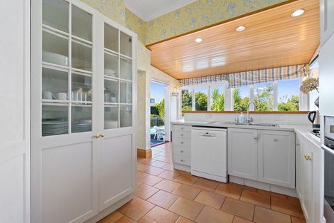 Photo of property in 41 Queen Street, Cambridge, 3434