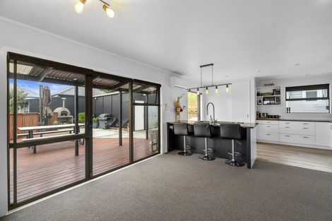 Photo of property in 34 Karaka Street, Helensville, 0800