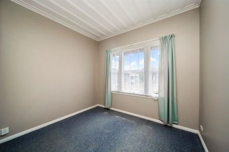 Photo of property in 39 Celia Street, Stratford, 4332