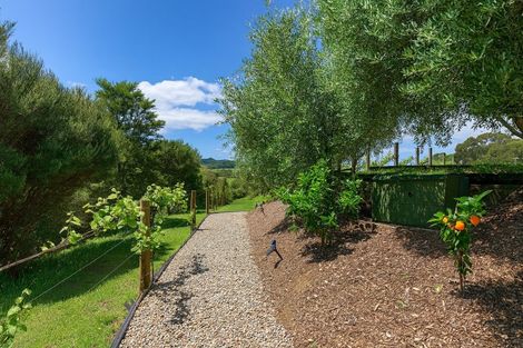 Photo of property in 61a Whitford Park Road, Whitford, Manurewa, 2576