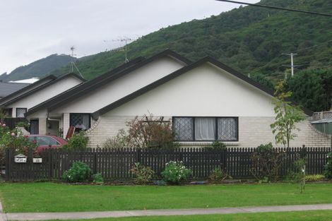 Photo of property in 45 Elizabeth Street, Waikanae, 5036