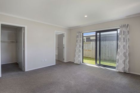 Photo of property in 2 Kingi Te Ahoaho Place, Otaki, 5512