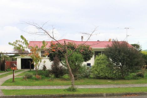 Photo of property in 6 Matai Street, Waikanae, 5036