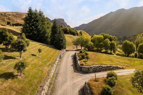 Photo of property in 80 Toka Road, Dalefield, Queenstown, 9371