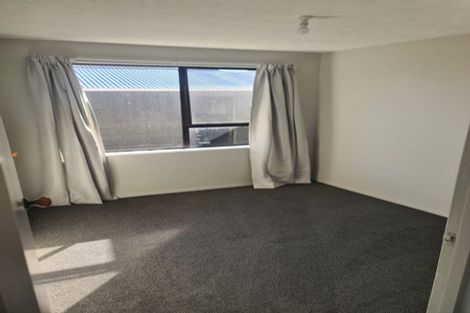 Photo of property in 128a Inwoods Close, Parklands, Christchurch, 8083