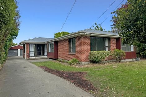 Photo of property in 16 Manor Place, Bryndwr, Christchurch, 8053