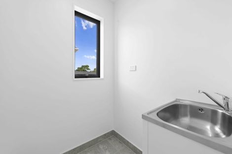 Photo of property in 33 Sunnypark Avenue, Rosehill, Papakura, 2113