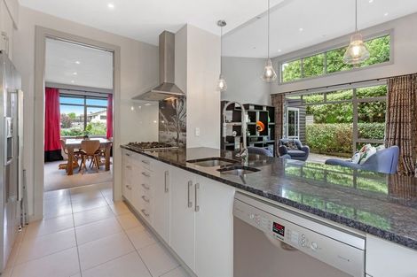 Photo of property in 7 Resolution Drive, Whitby, Porirua, 5024