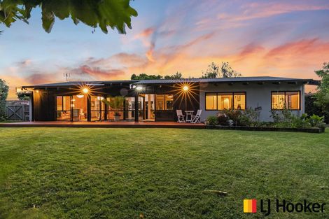 Photo of property in 27 Carnoustie Drive, Wattle Downs, Auckland, 2103