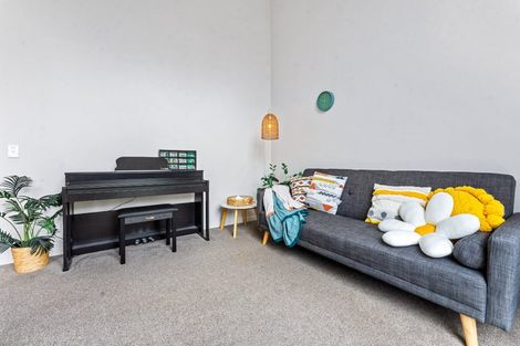 Photo of property in 33 Kanuka Road, Hobsonville, Auckland, 0616