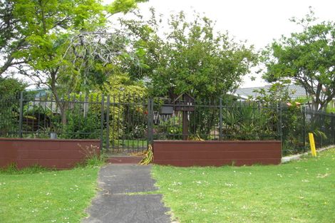 Photo of property in 1/78 Muir Avenue, Mangere Bridge, Auckland, 2022