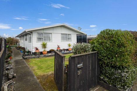 Photo of property in 31 Cross Street, Castlecliff, Whanganui, 4501