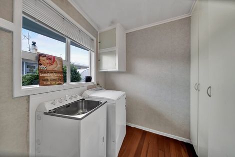 Photo of property in 25 Pacey Avenue, Hawera, 4610