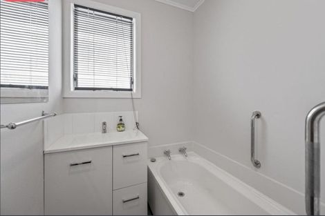 Photo of property in 1/204 Grays Road, Saint Leonards, Hastings, 4120