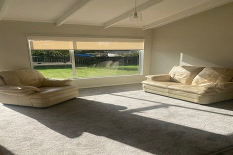 Photo of property in 26 Ranui Avenue, Ranui, Auckland, 0612