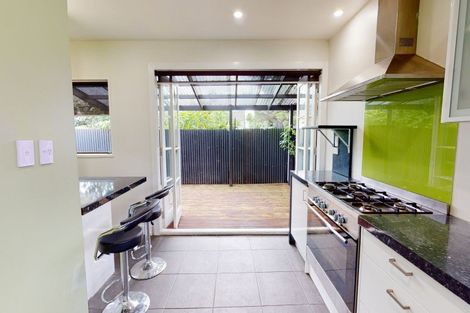 Photo of property in 3 Queen Street, Aramoho, Whanganui, 4500