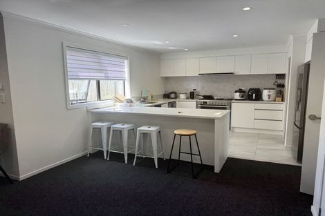 Photo of property in 6 Kaaka Street, Cambridge, 3434