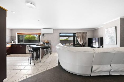 Photo of property in 17 Grasmere Court, Huntington, Hamilton, 3210