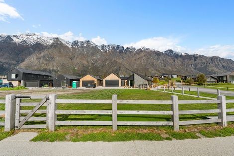 Photo of property in 32 Taurus Lane, Jacks Point, 9371