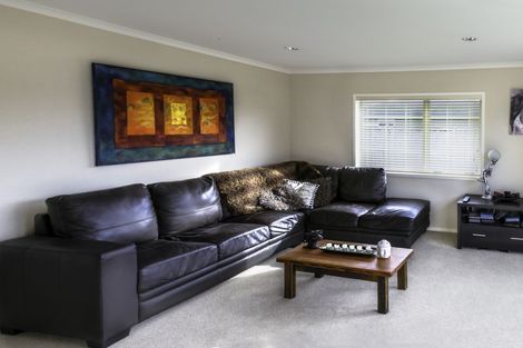 Photo of property in 10 Toscana Drive, Karaka, Papakura, 2113