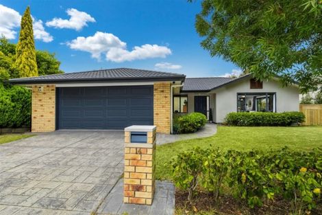 Photo of property in 14 Oakway Drive, Schnapper Rock, Auckland, 0632