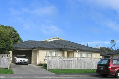 Photo of property in 42c Horokiwi Road West, Newlands, Wellington, 6037