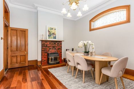 Photo of property in 46 Roxburgh Street, Mount Victoria, Wellington, 6011