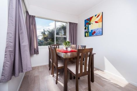Photo of property in 1 Ronald Place, Manurewa, Auckland, 2102