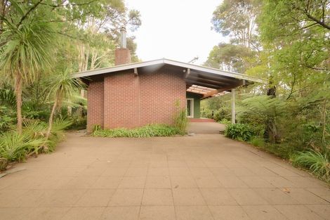 Photo of property in 202 Konini Road, Titirangi, Auckland, 0604