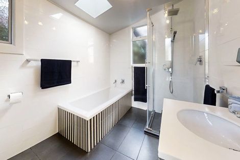 Photo of property in 12 Rossiter Crescent, Lynmouth, New Plymouth, 4310