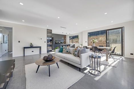 Photo of property in 8 Koheru Place, Long Bay, 0630