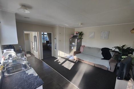 Photo of property in 27 Lancaster Street, Highbury, Palmerston North, 4412