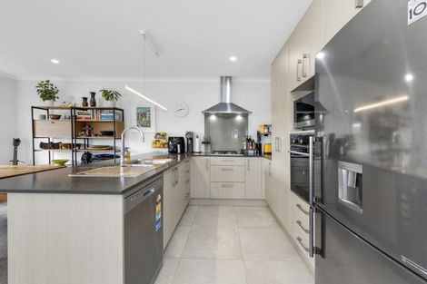 Photo of property in 30 Whareatua Avenue, Takanini, 2112