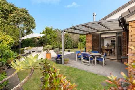 Photo of property in 5 Seabreeze Place, Papamoa Beach, Papamoa, 3118