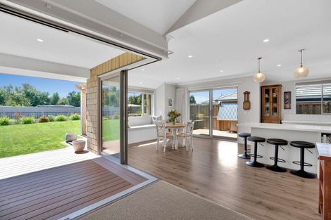 Photo of property in 6 Hunter Lane, Amberley, 7410