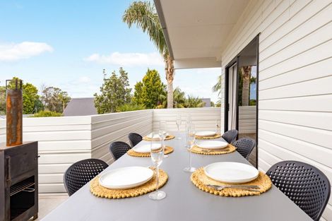 Photo of property in 74 Harbour View Road, Point Wells, Warkworth, 0986