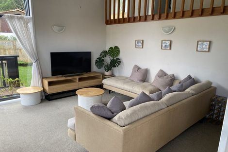 Photo of property in 1/20 Colonial Road, Birkenhead, Auckland, 0626