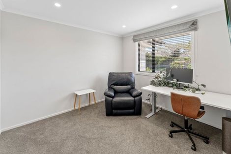 Photo of property in 6 George Fyfe Way, Wakefield, 7025