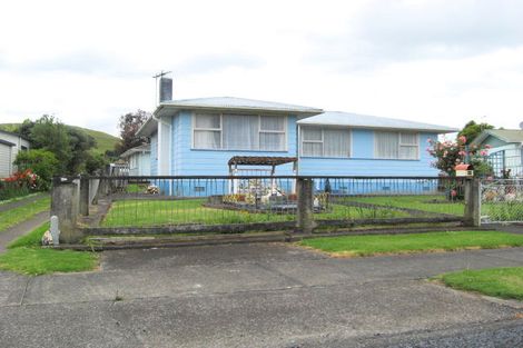 Photo of property in 22 Lindis Place, Mangere Bridge, Auckland, 2022