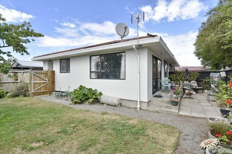 Photo of property in 90 Bayswater Crescent, Bromley, Christchurch, 8062