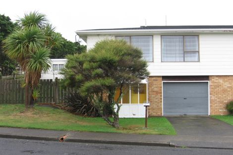 Photo of property in 61 Stewart Drive, Newlands, Wellington, 6037