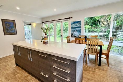 Photo of property in 19 Mappin Place, Chatswood, Auckland, 0626