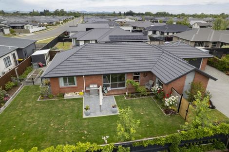 Photo of property in 25 Highgate Drive, Rangiora, 7400