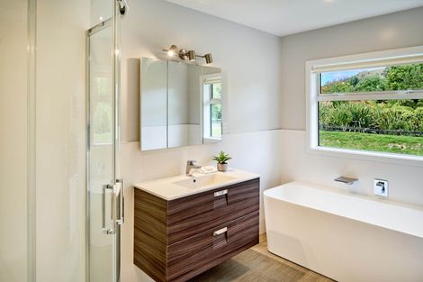 Photo of property in 140 School Road, Te Horo, Otaki, 5582