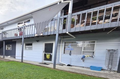 Photo of property in 35 Simon Ellice Drive, Bayview, Auckland, 0629