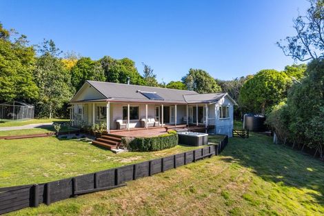 Photo of property in 540 Mountain Road, Lepperton, New Plymouth, 4373