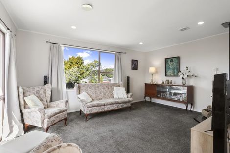 Photo of property in 79 Solar Road, Glen Eden, Auckland, 0602