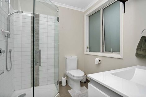 Photo of property in 96 Brougham Street, Westport, 7825