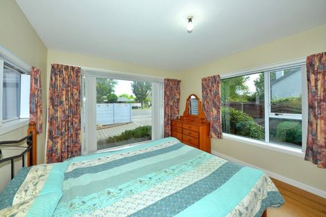 Photo of property in 104 Yaldhurst Road, Sockburn, Christchurch, 8042