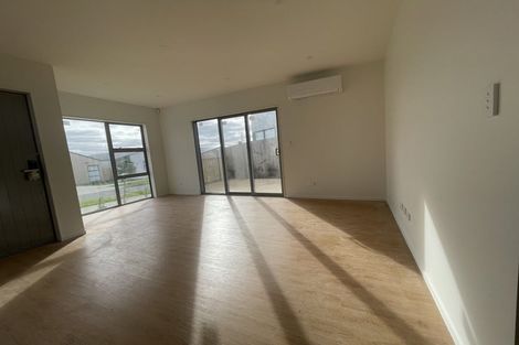 Photo of property in 11 Mata Road, Massey, Auckland, 0614